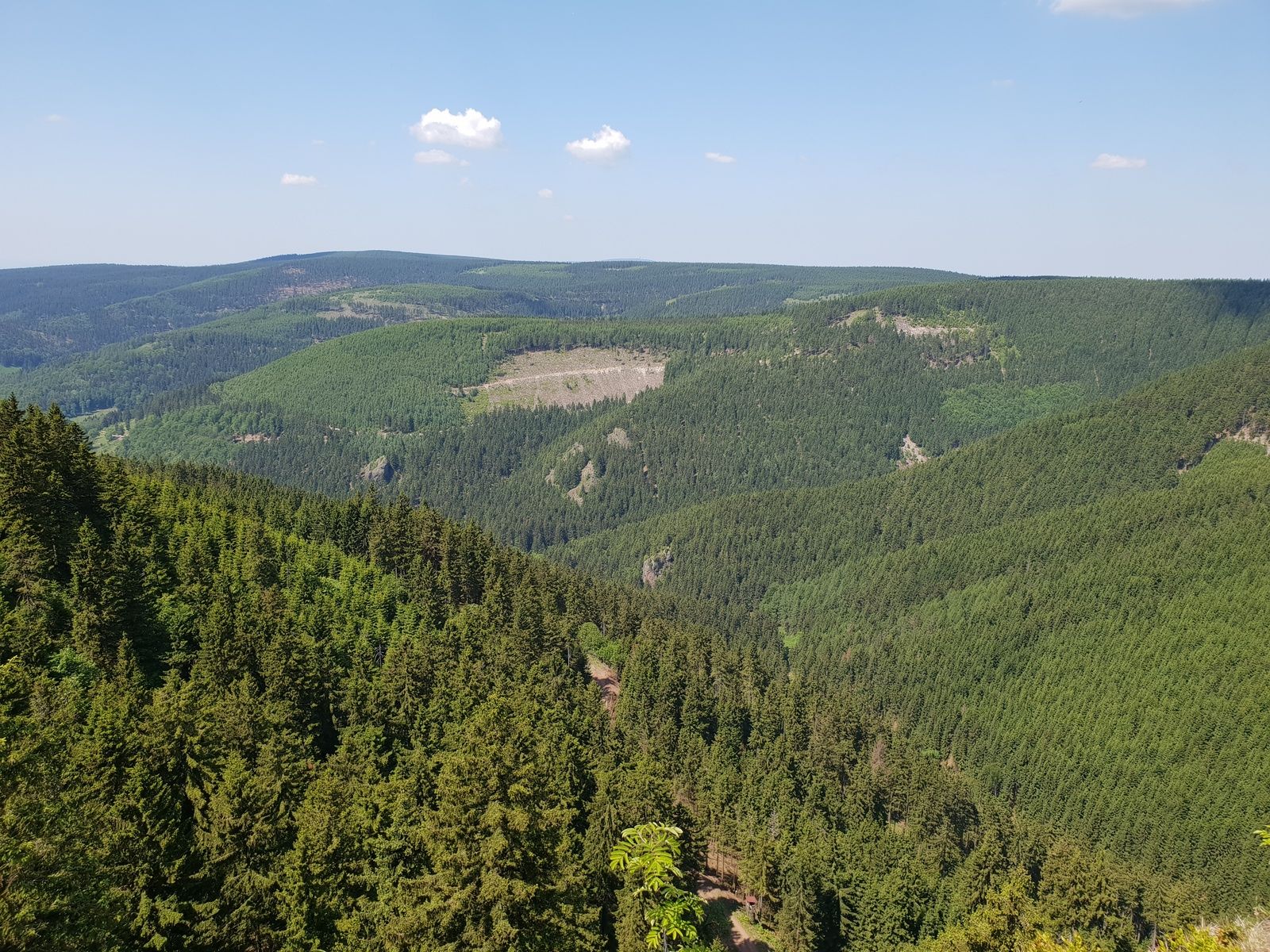 Zur hohen Möst - Blick auf das Tal Zur hohen Möst - Blick auf das Tal
